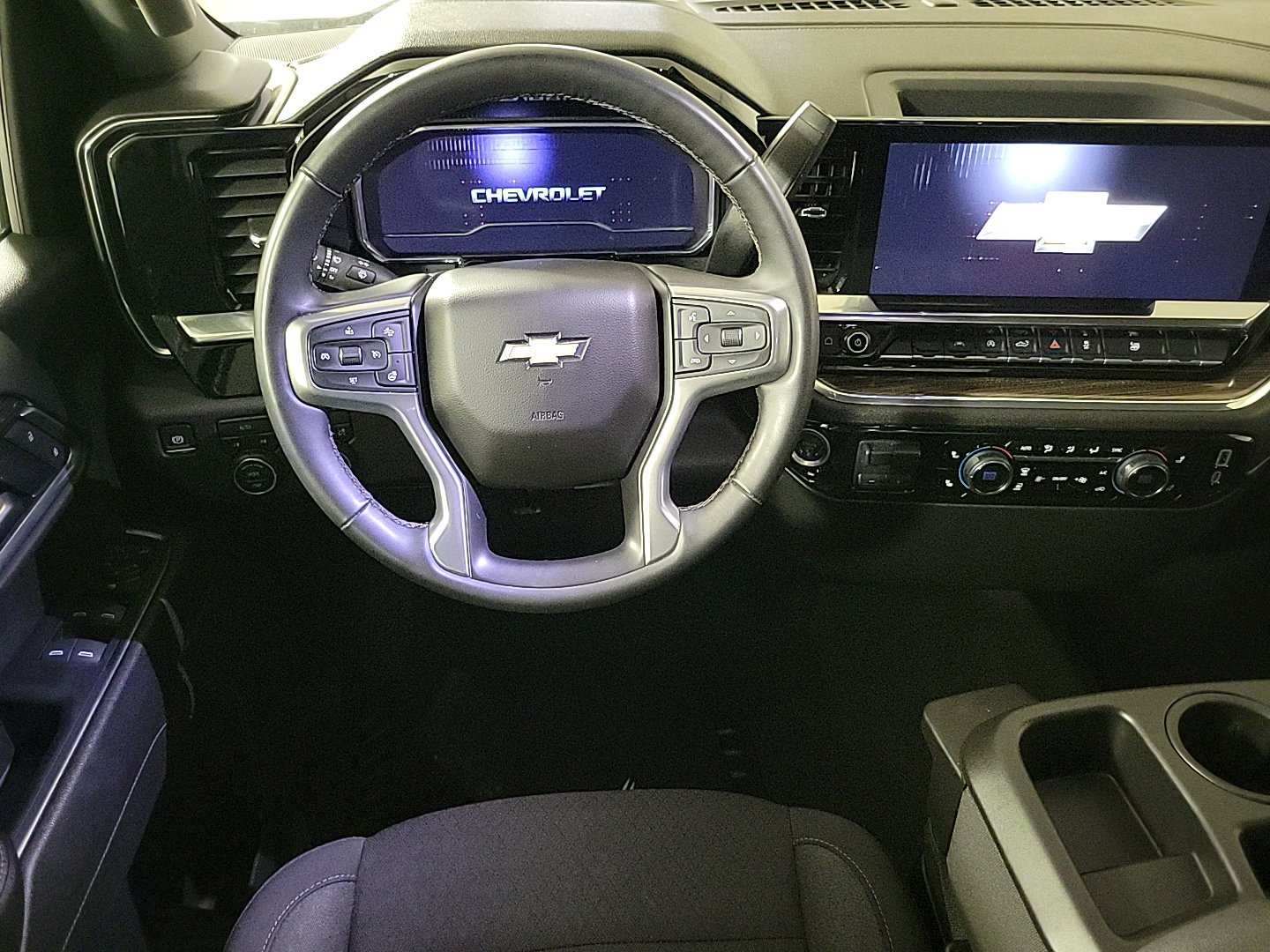 2025 CHEVROLET SILVERADO - Image 15