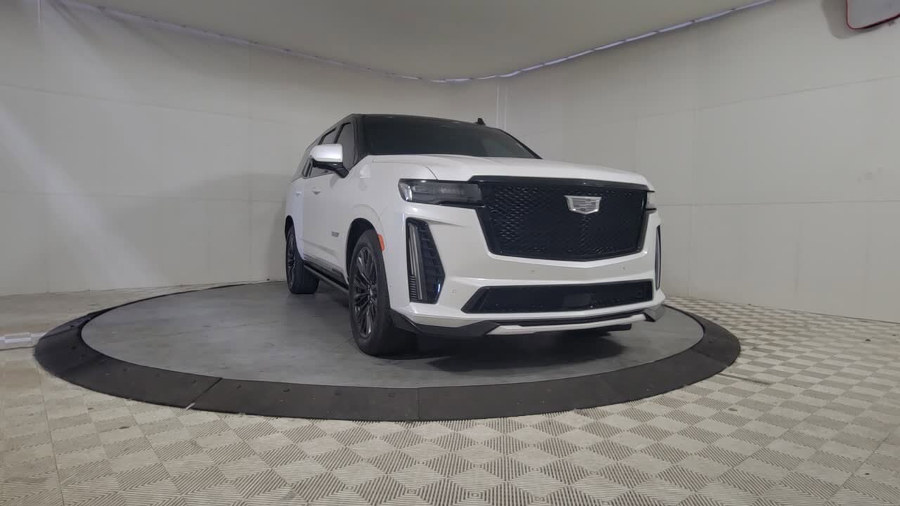 2023 Cadillac Escalade V-Series photo 3