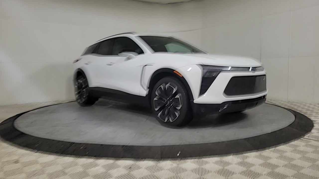 Used 2024 Chevrolet Blazer EV RS with VIN 3GNKDCRJ9RS213620 for sale in Plainfield, IL