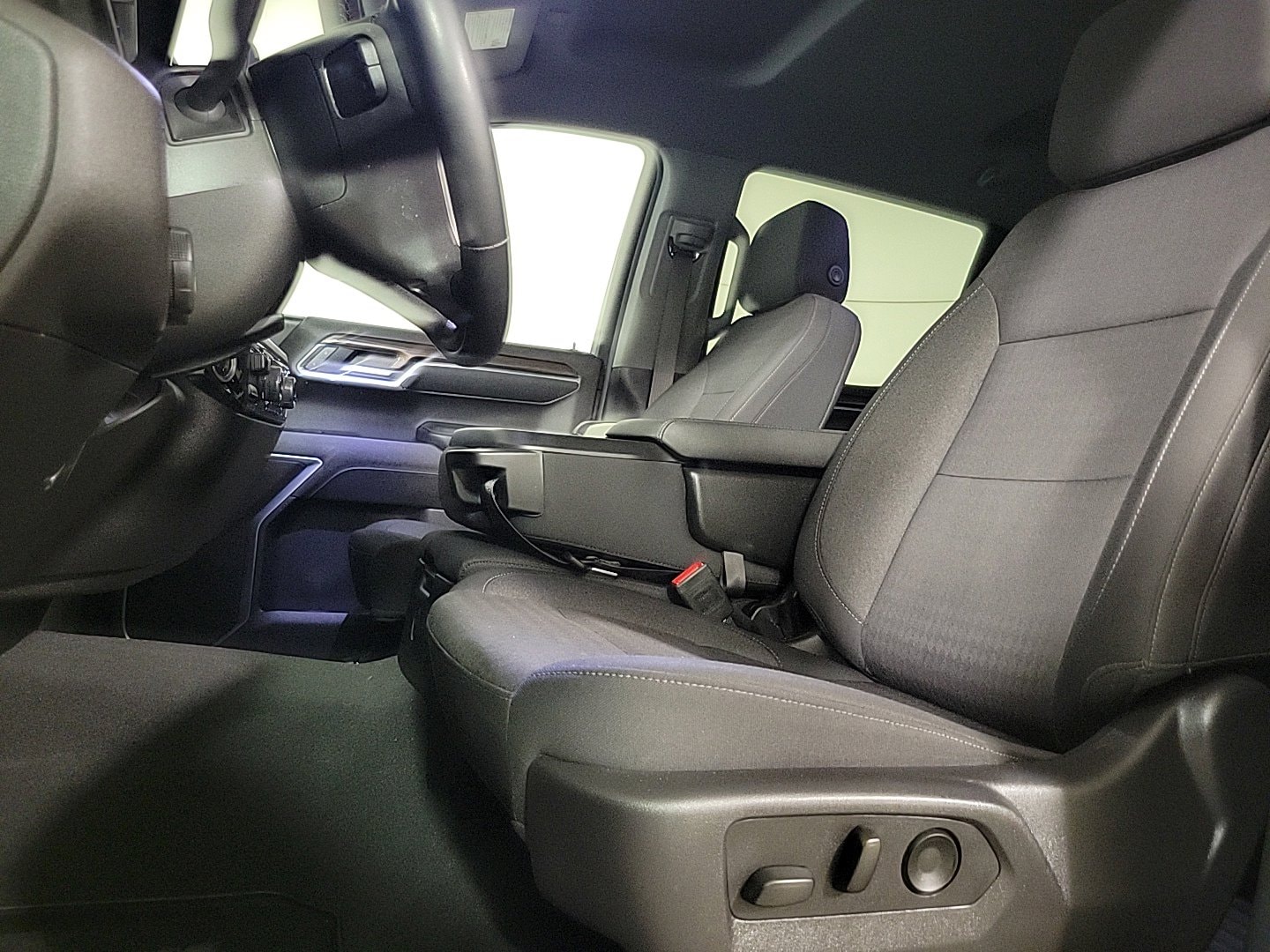 2025 CHEVROLET SILVERADO - Image 12