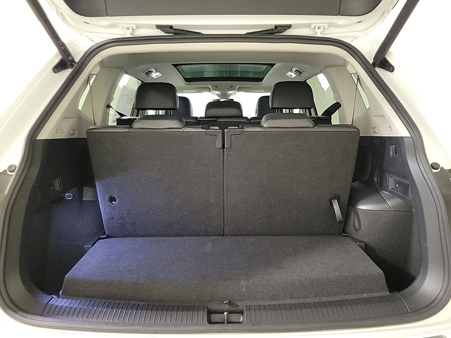 2024 VOLKSWAGEN TIGUAN - Image 25