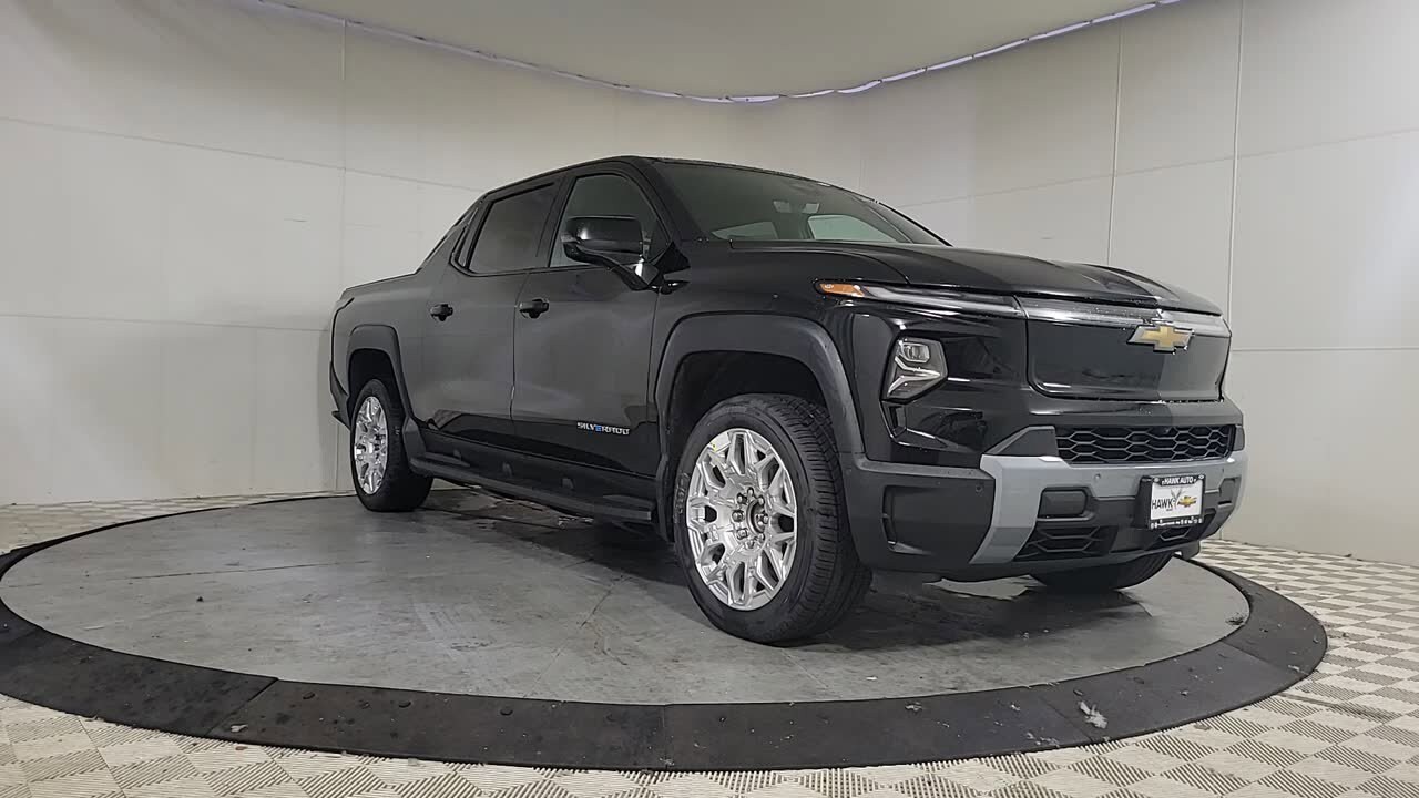 2026 Chevrolet Silverado EV LT photo 2