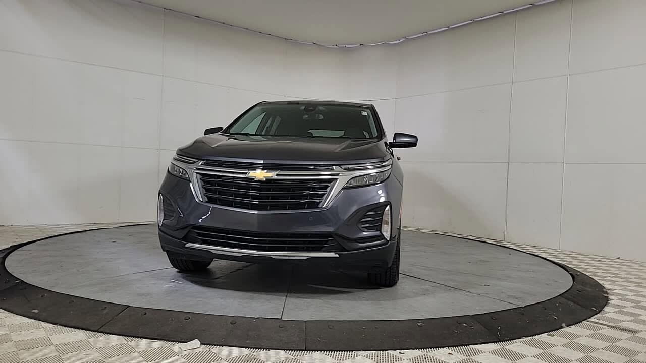 2022 Chevrolet Equinox LT photo 3