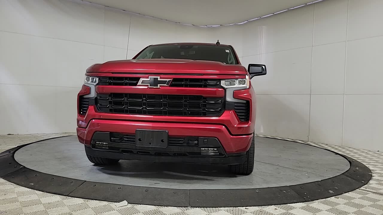 2023 Chevrolet Silverado 1500 RST photo 3
