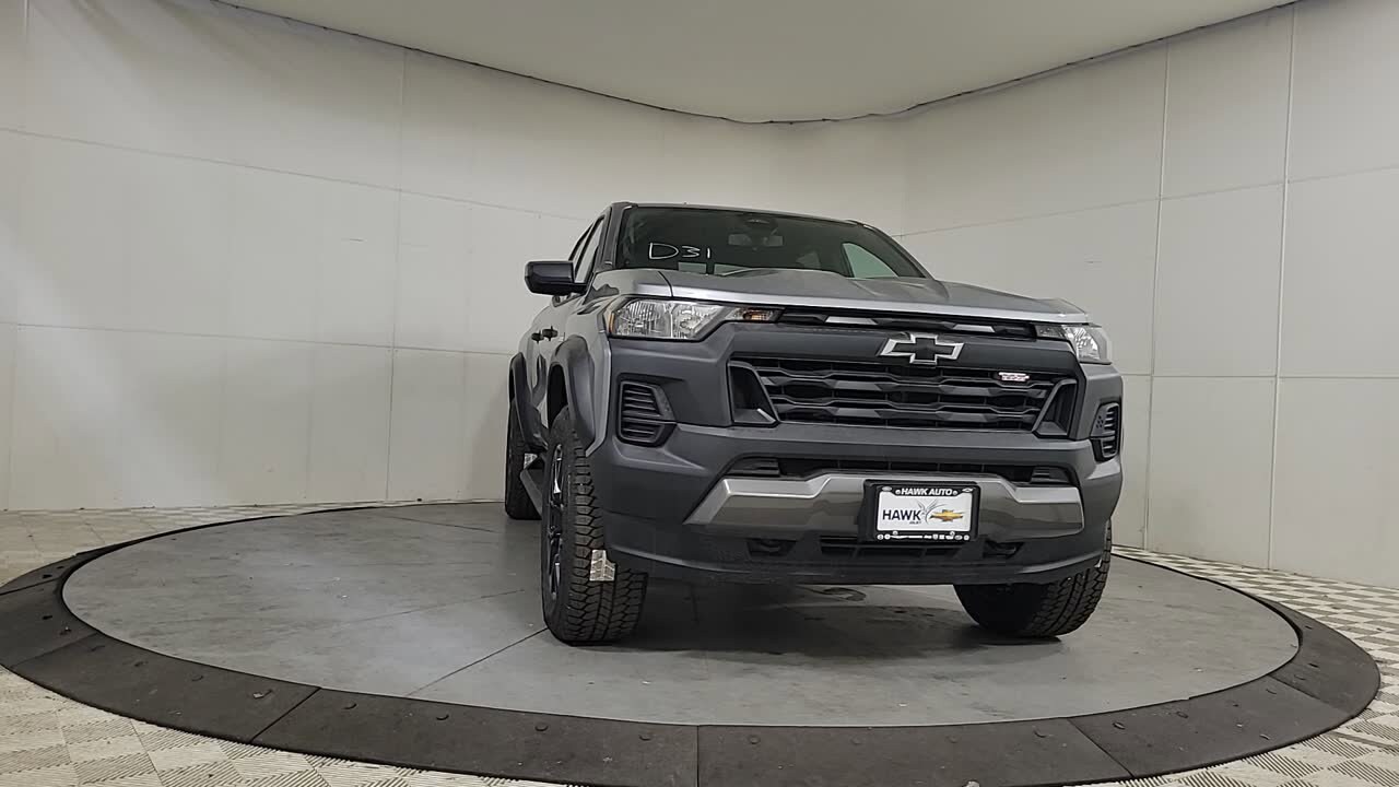 2025 Chevrolet Colorado Trail Boss photo 3