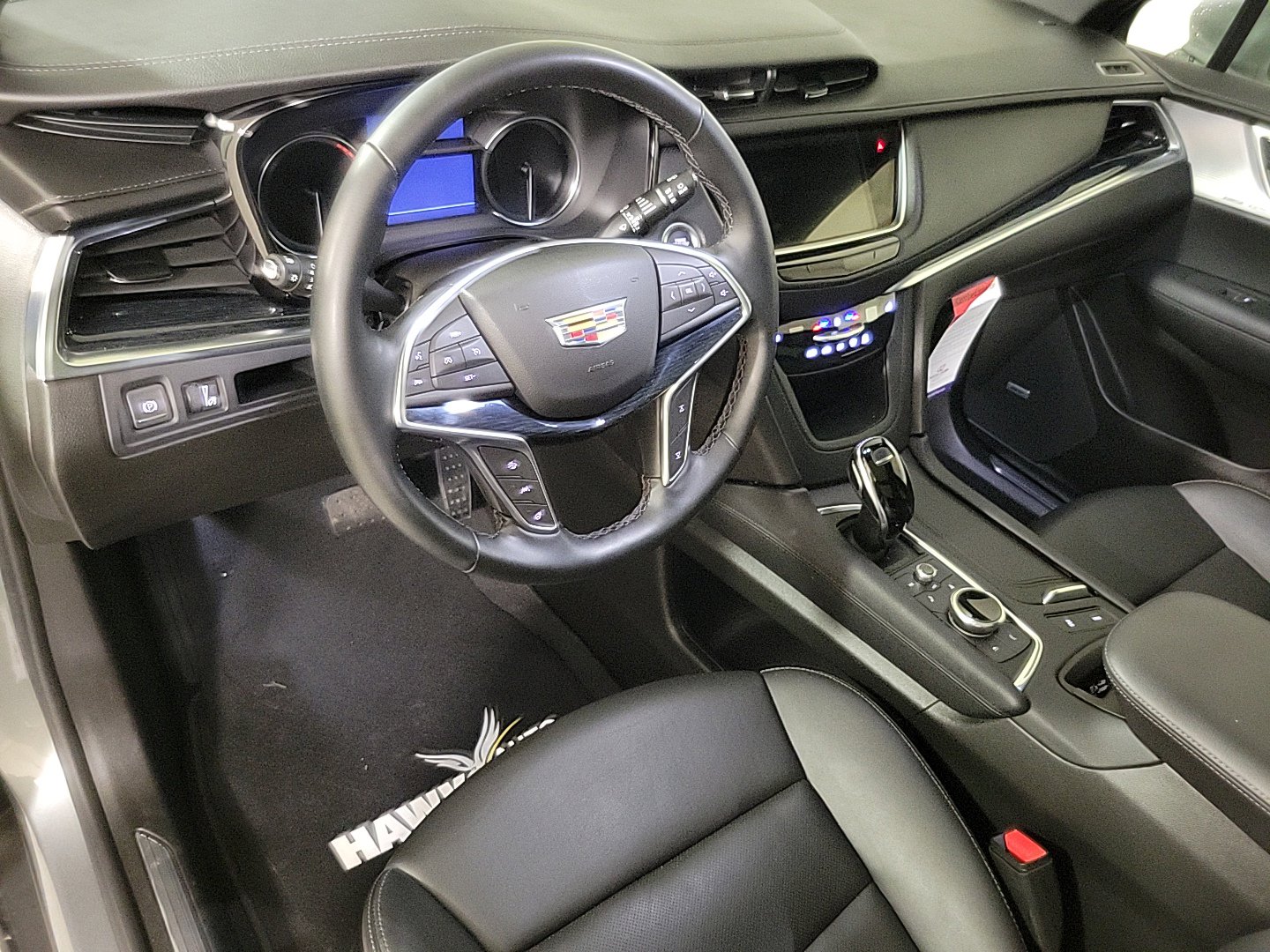 2025 CADILLAC XT5 - Image 13