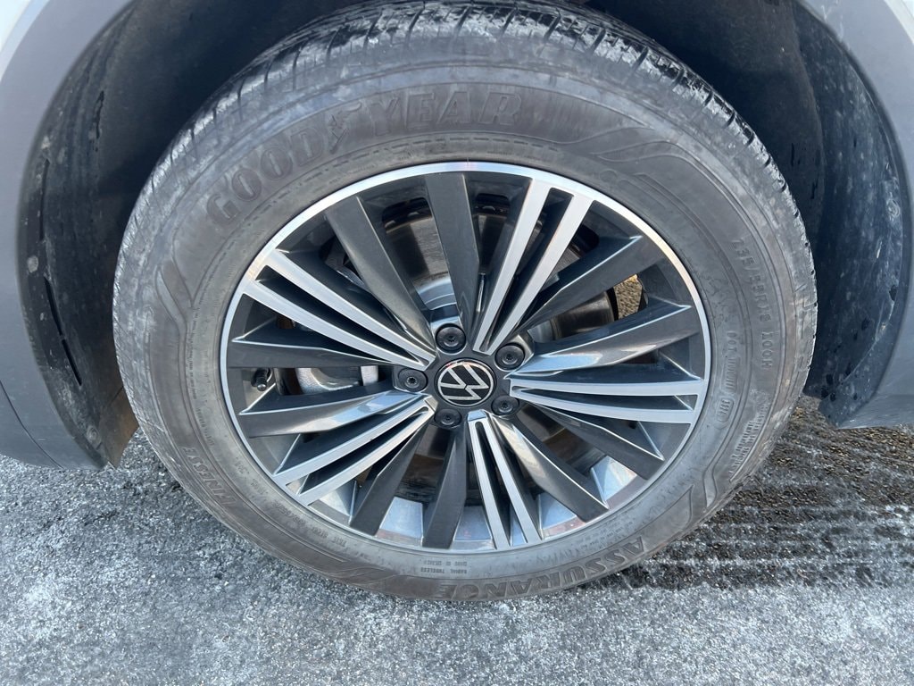 2024 VOLKSWAGEN TIGUAN - Image 9