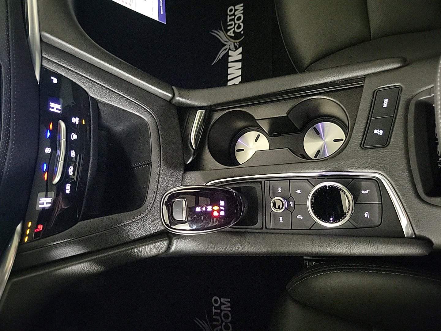 2025 CADILLAC XT5 - Image 22