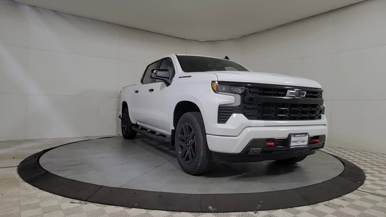 2026 Chevrolet Silverado 1500 RST photo 2