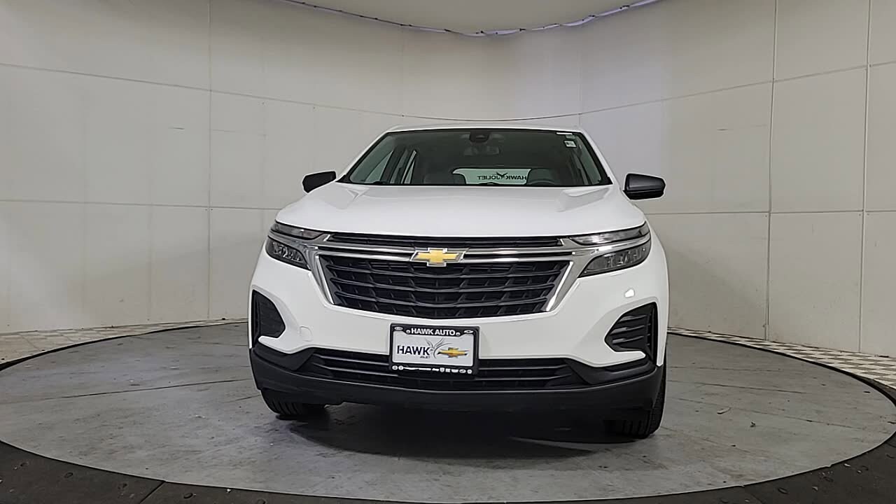2023 Chevrolet Equinox LS photo 3
