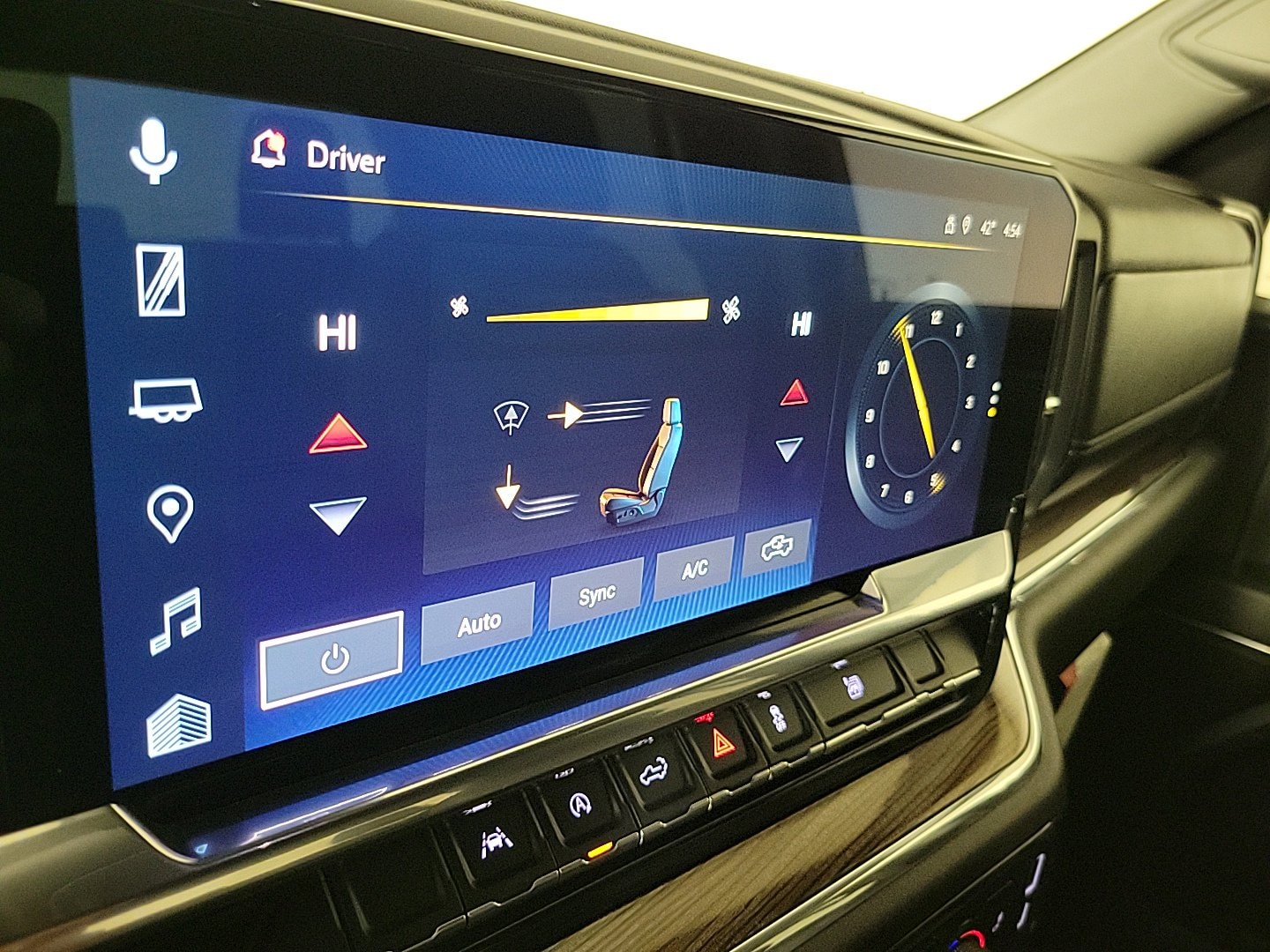 2025 CHEVROLET SILVERADO - Image 18