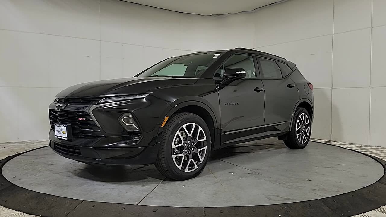 2025 Chevrolet Blazer RS photo 4