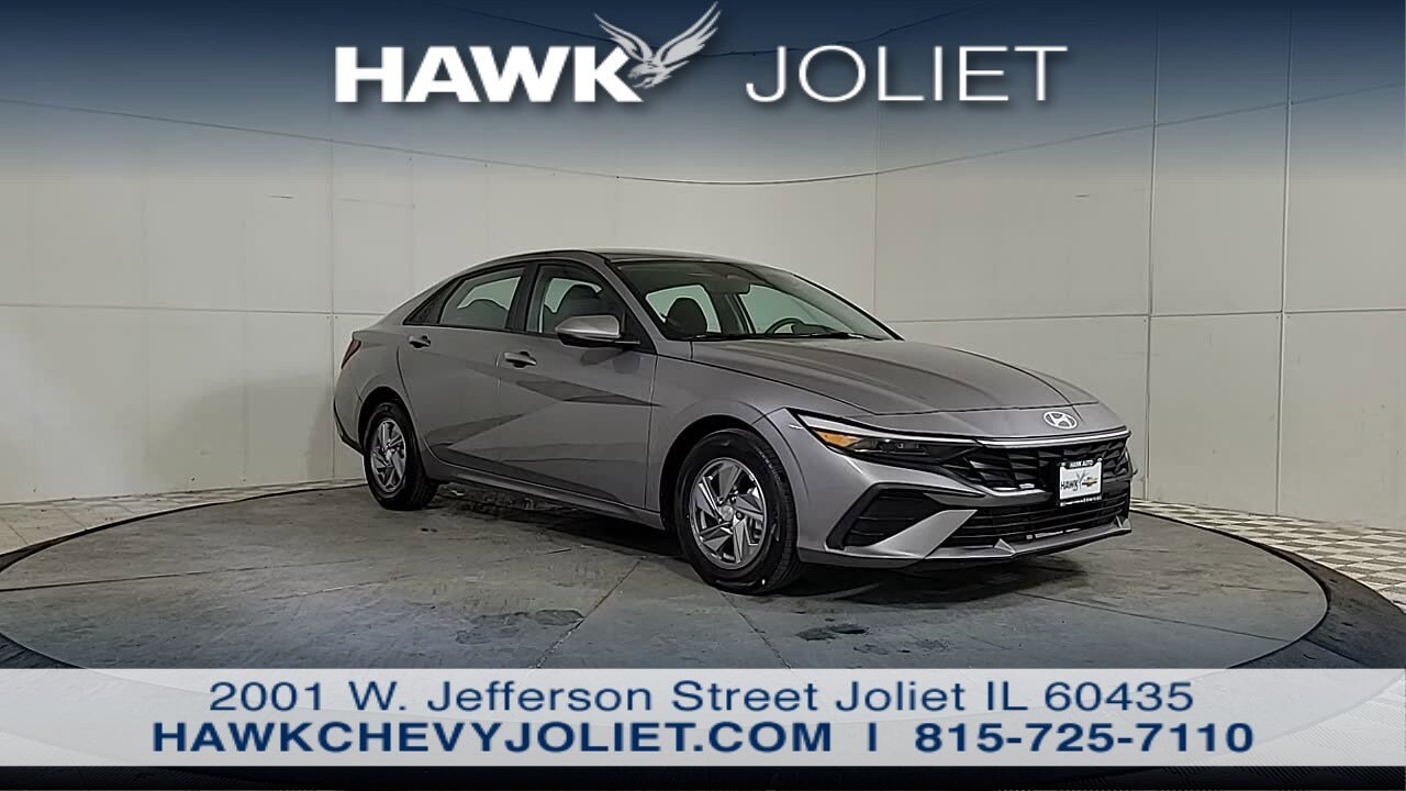 Used 2024 Hyundai Elantra SE with VIN KMHLL4DG1RU742637 for sale in Peru, IL