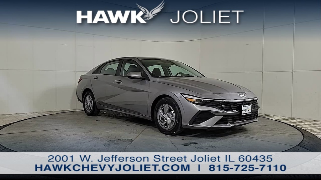 Used 2024 Hyundai Elantra SE Sedan