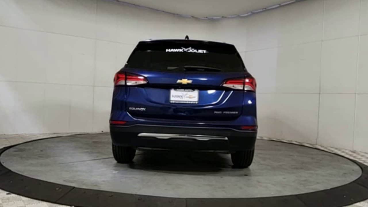 Used 2022 Chevrolet Equinox Premier with VIN 3GNAXXEV6NS184493 for sale in Plainfield, IL