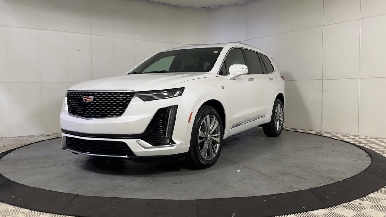 2023 Cadillac XT6 Premium Luxury photo 3