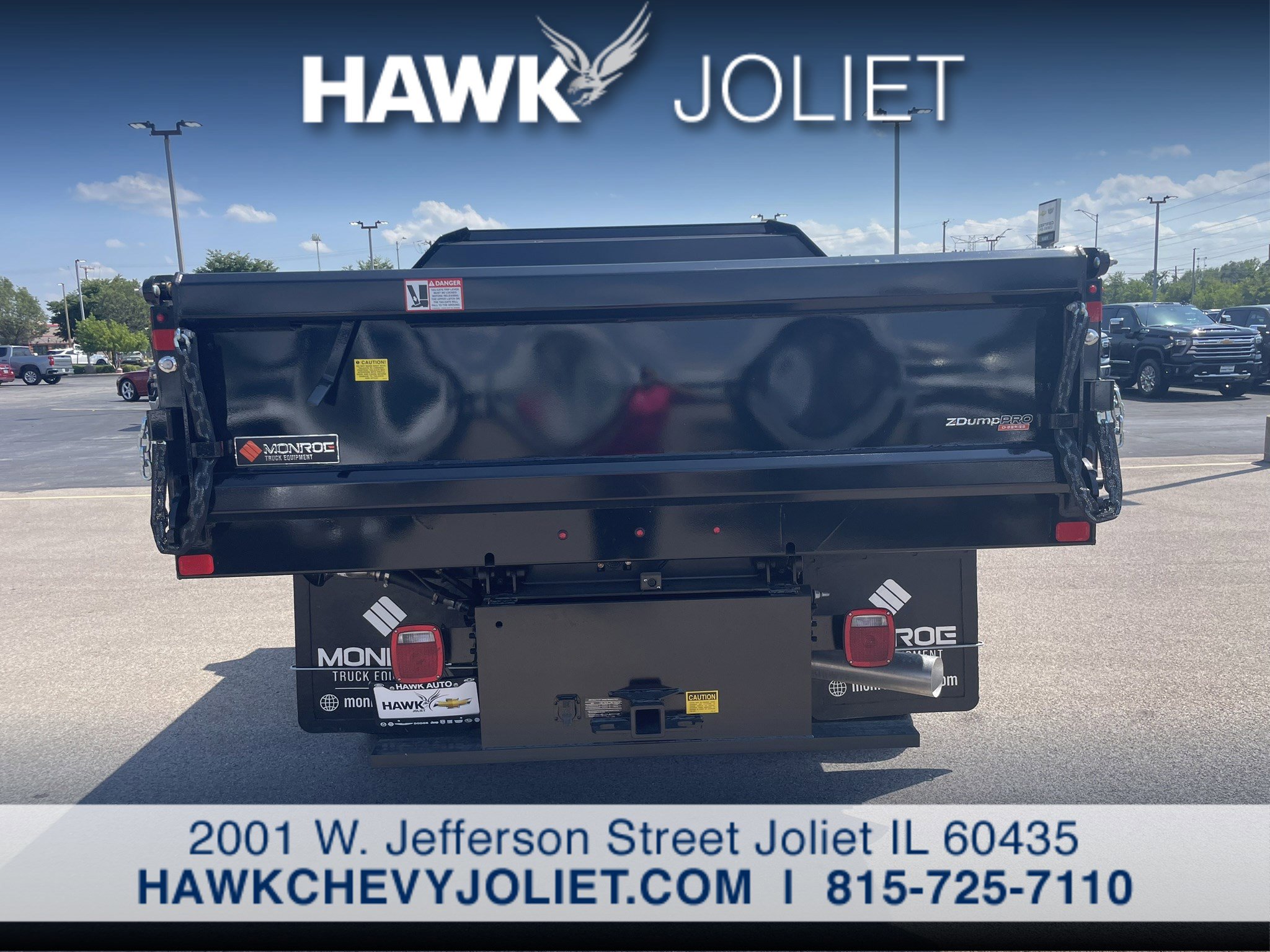 View vehicle photo 5