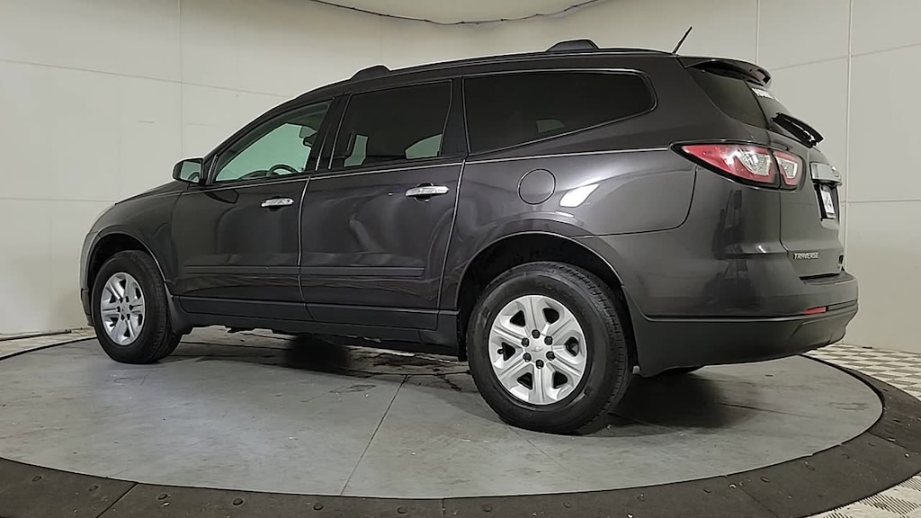 Used 2017 Chevrolet Traverse LS SUV