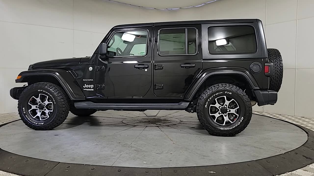 2019 Jeep Wrangler Unlimited Sahara photo 4