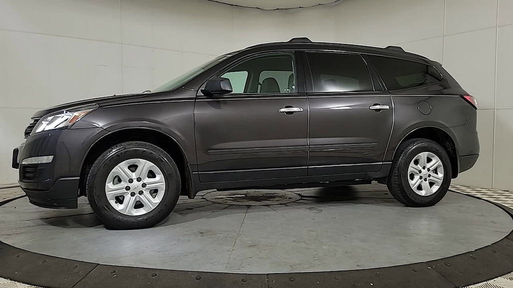 Used 2017 Chevrolet Traverse LS SUV