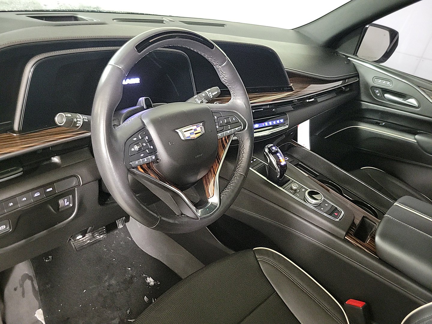 2023 CADILLAC ESCALADE - Image 13