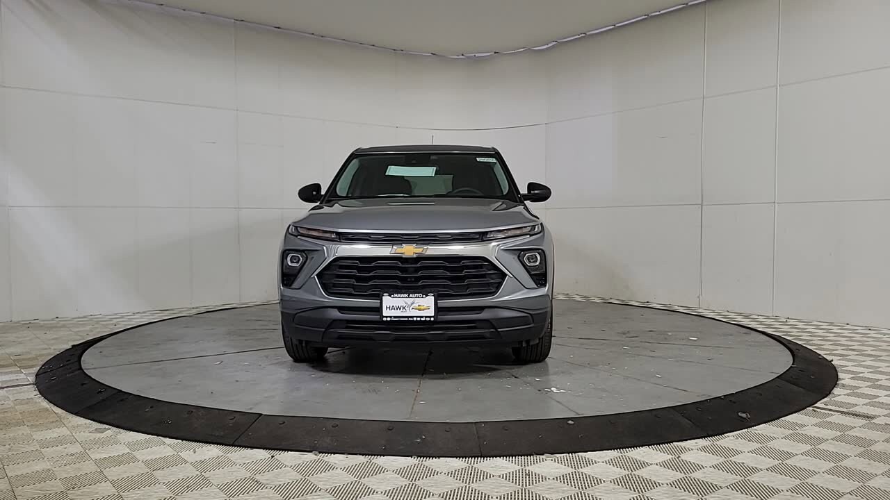 2025 Chevrolet Trailblazer LS photo 3