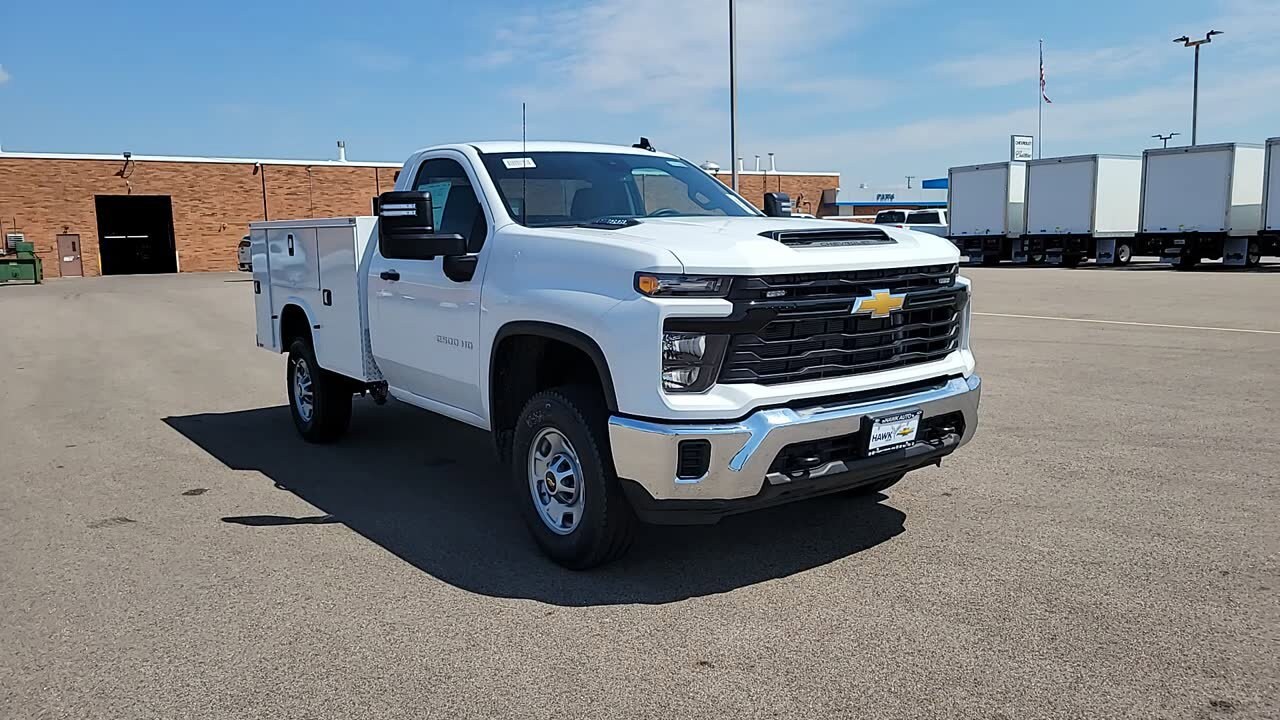 2024 Chevrolet Silverado 2500HD photo 3