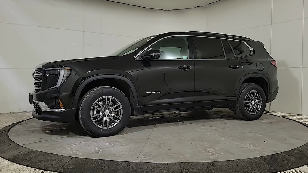 Used 2025 GMC Acadia Elevation SUV
