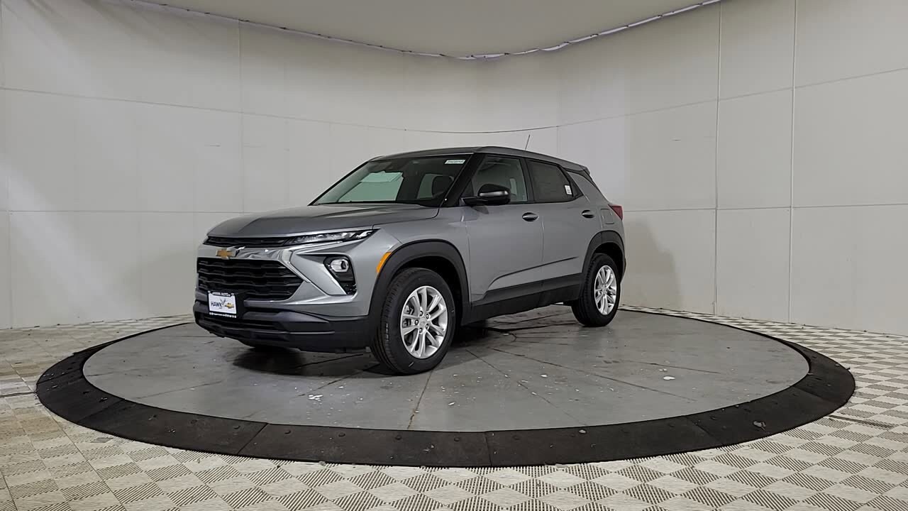 2025 Chevrolet Trailblazer LS photo 4