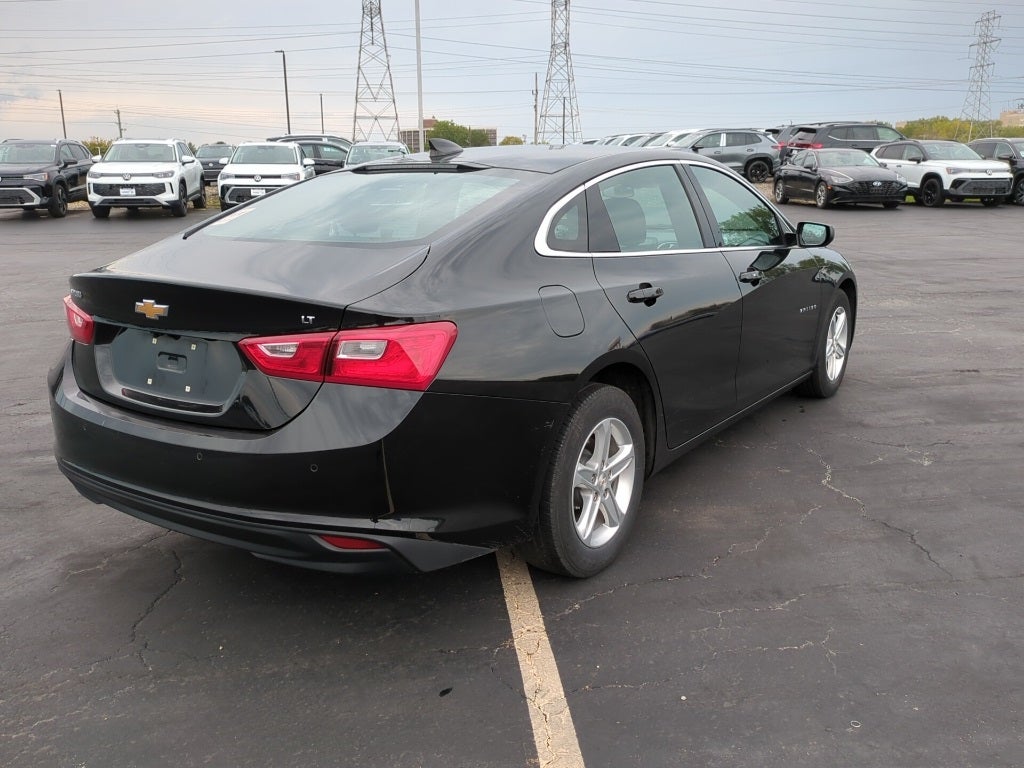 2024 Chevrolet Malibu 1LT photo 3