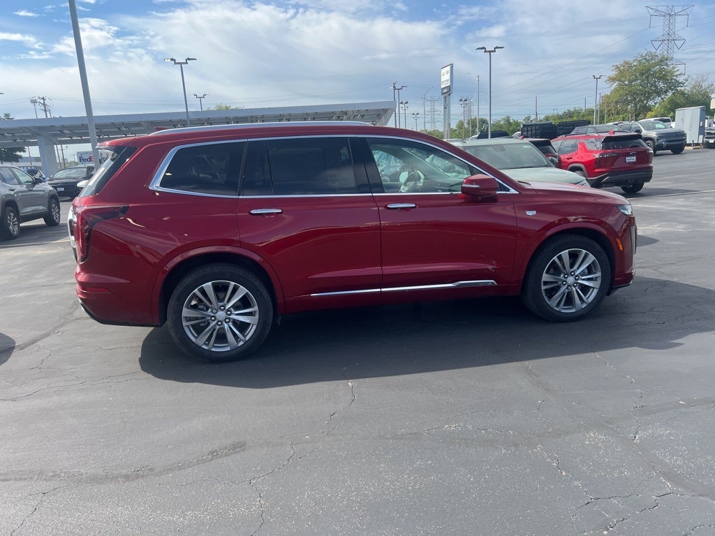 2023 Cadillac XT6 Premium Luxury photo 3