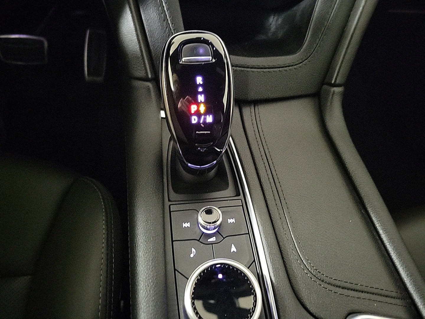 2024 CADILLAC XT5 - Image 22