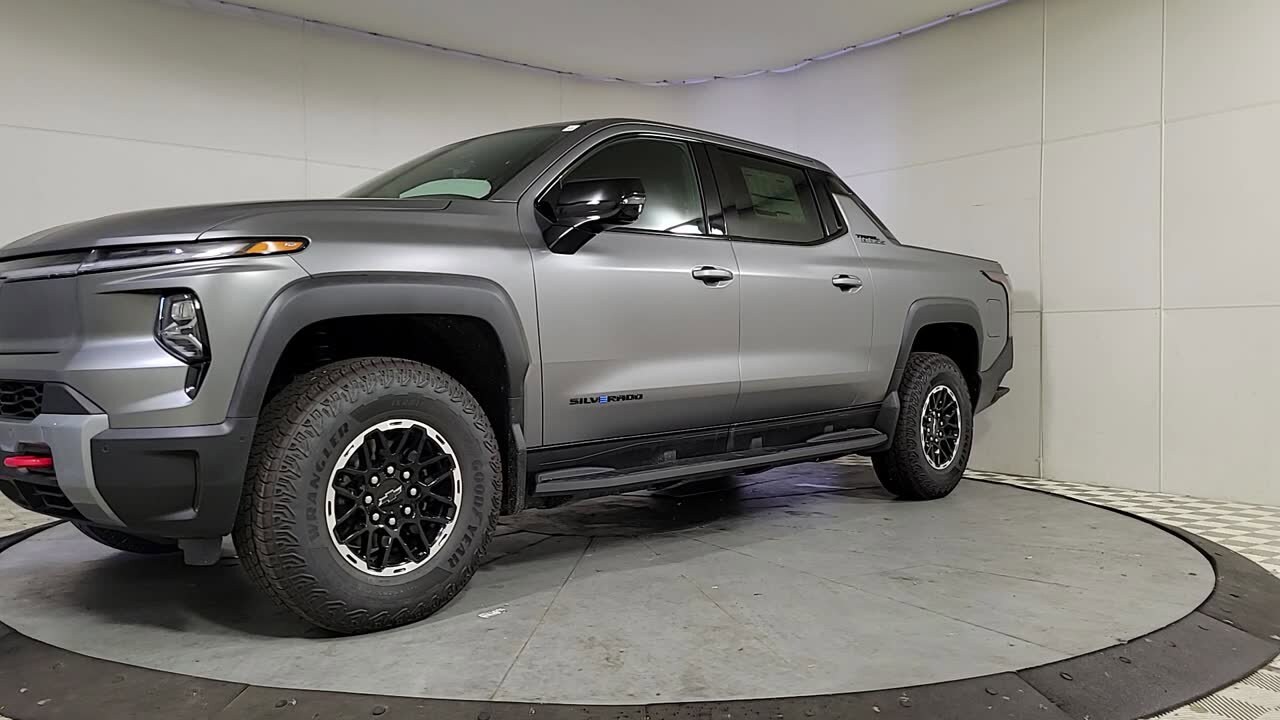 2026 Chevrolet Silverado EV Trail Boss photo 3