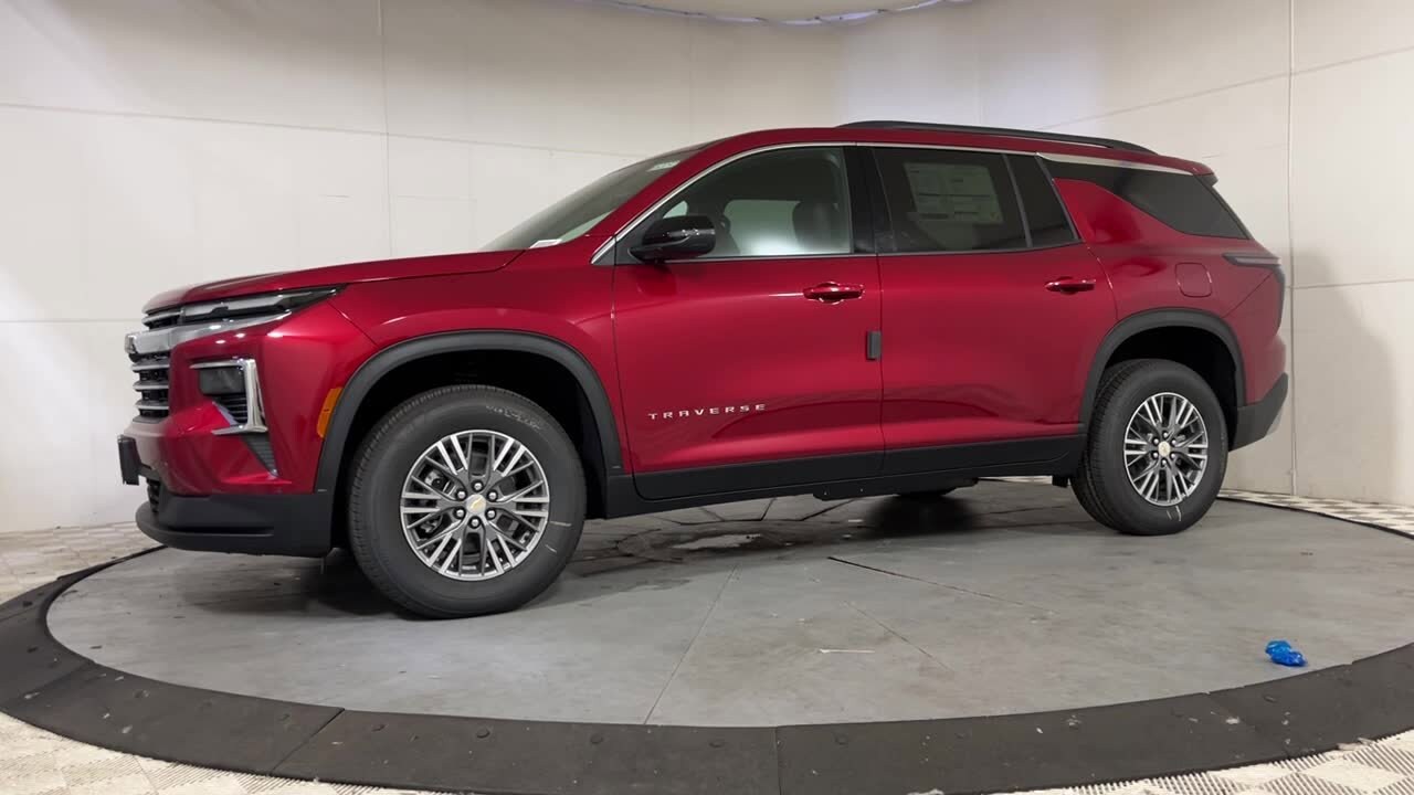 2026 Chevrolet Traverse photo 3