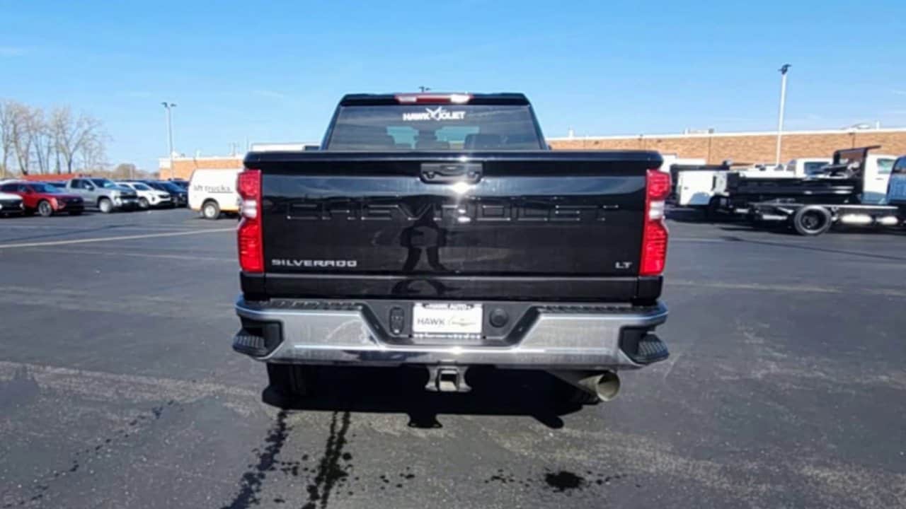 Used 2024 Chevrolet Silverado 2500HD LT with VIN 2GC4YNEY8R1229775 for sale in Plainfield, IL