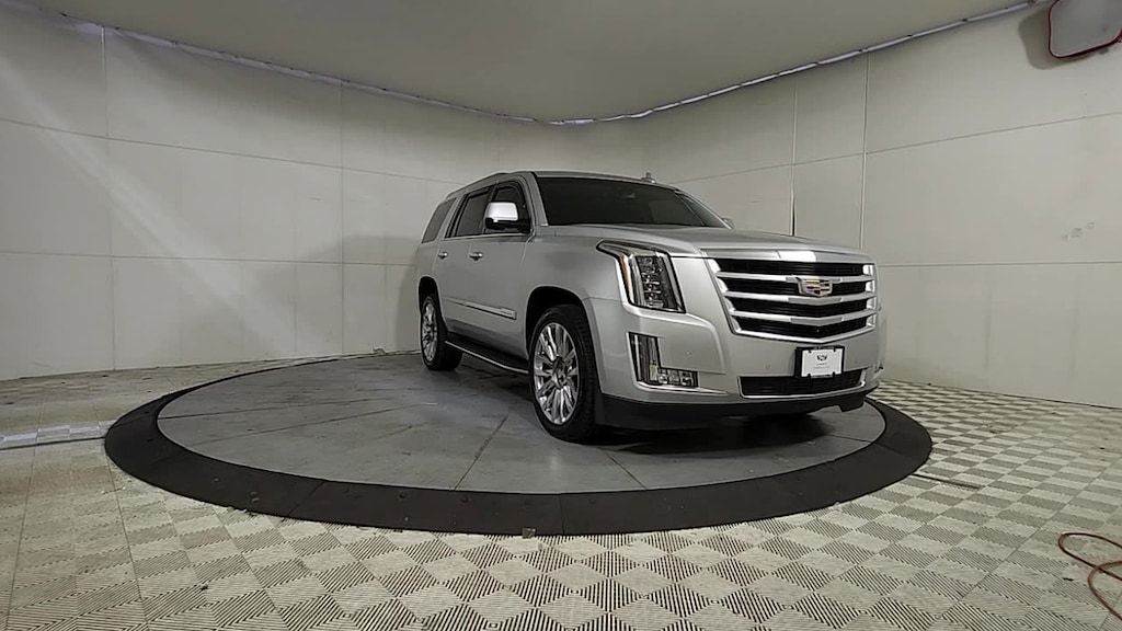 Used 2015 CADILLAC Escalade Luxury SUV