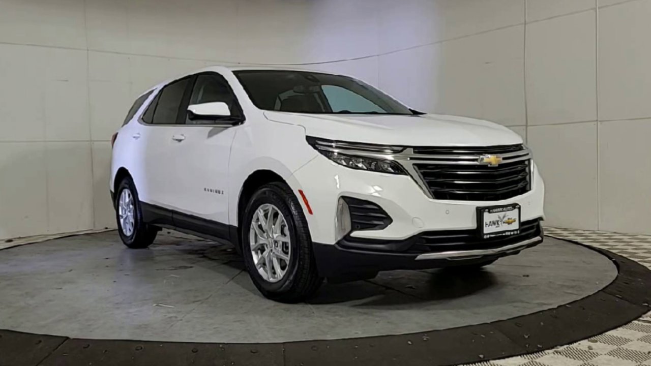 2022 Chevrolet Equinox LT photo 2