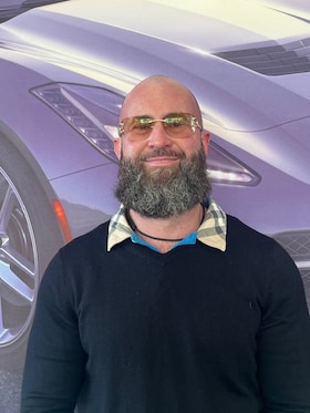 Staff member Dan Snyder from ID_2cbbd78916f9