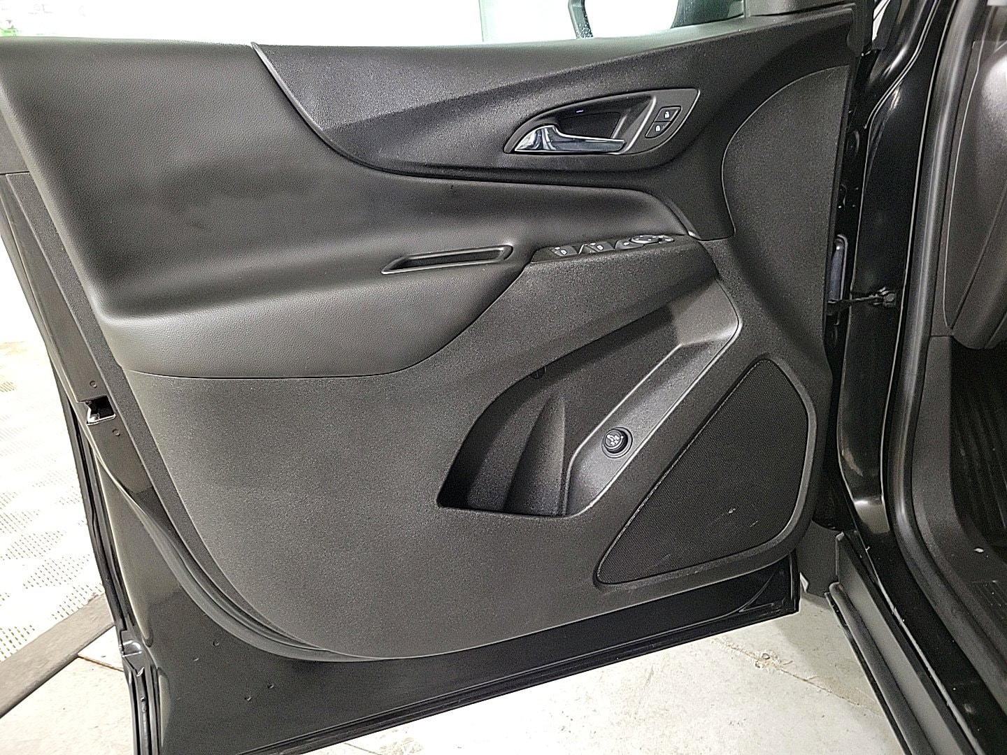 2022 CHEVROLET EQUINOX - Image 21