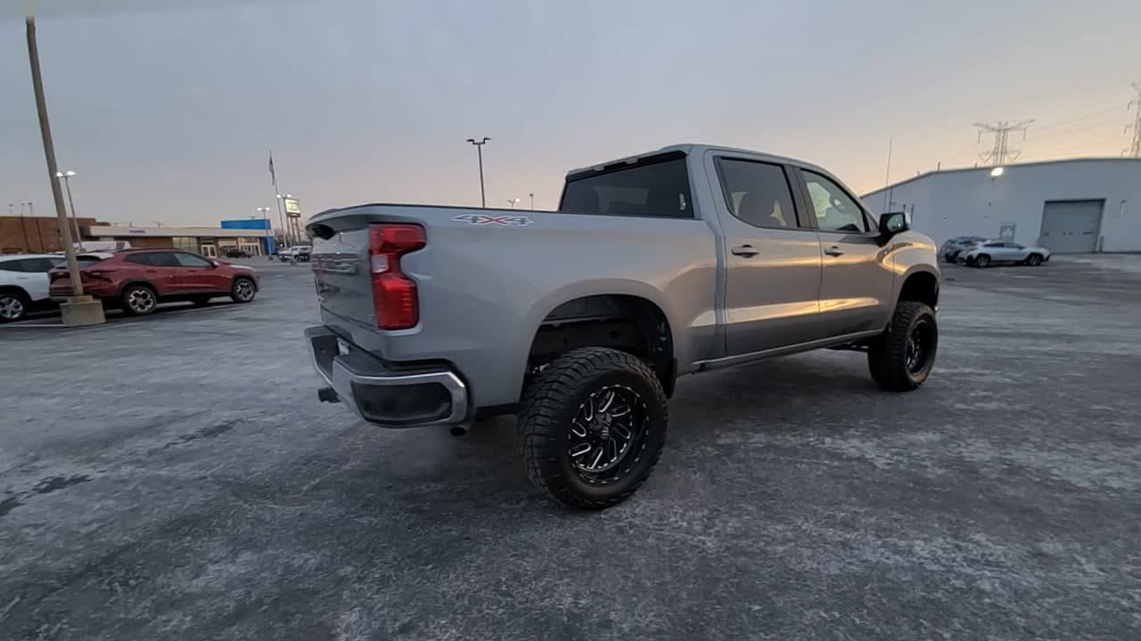 2025 CHEVROLET SILVERADO - Image 9