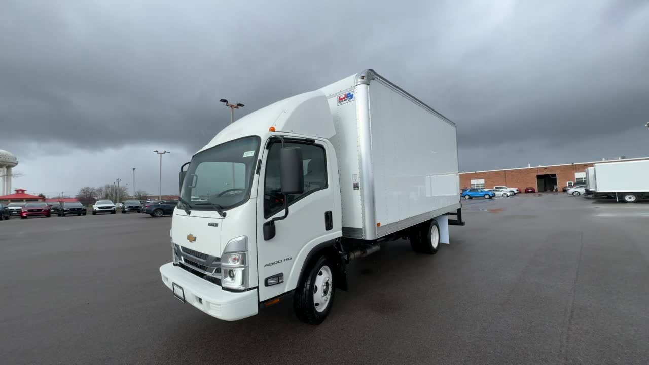 2024 Chevrolet Silverado 4500HD photo 4