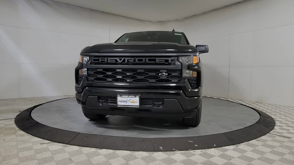 New 2026 Chevrolet Silverado 1500 Custom Truck