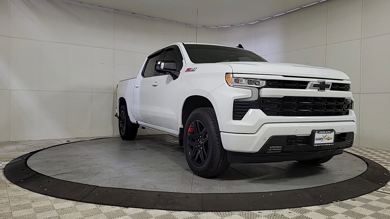 2024 Chevrolet Silverado 1500 RST photo 2