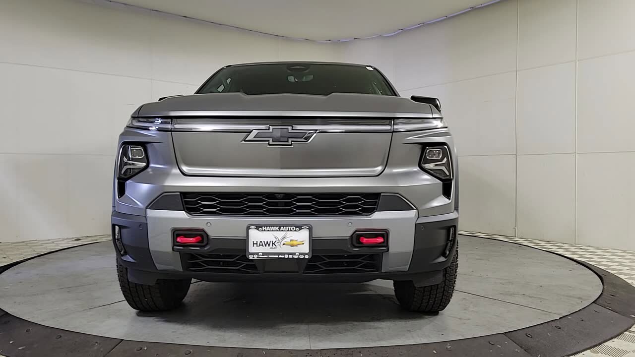 2026 Chevrolet Silverado EV Trail Boss photo 2