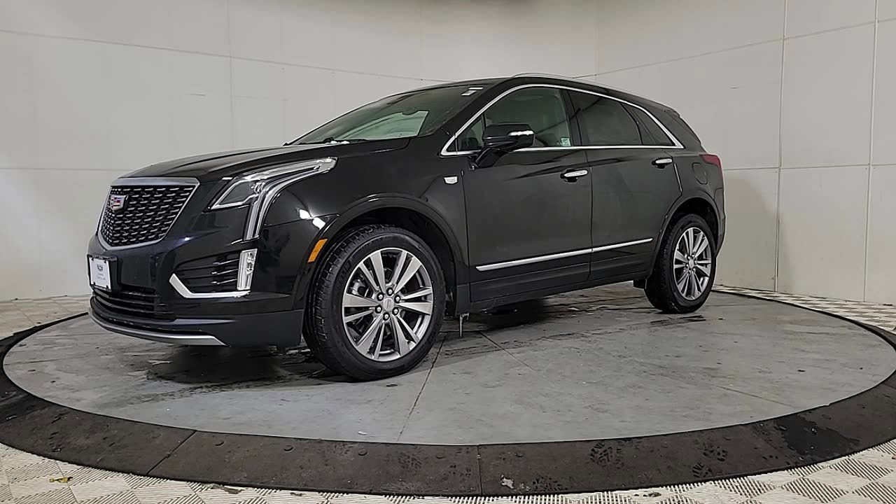 2025 CADILLAC XT5 - Image 3