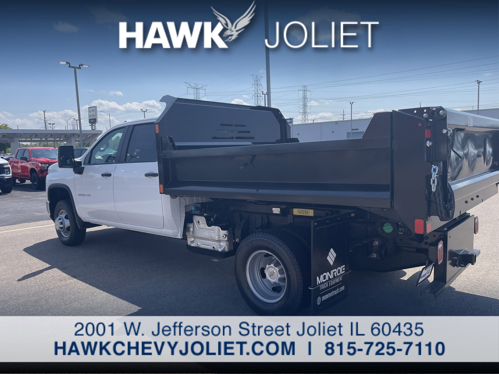 View vehicle photo 4