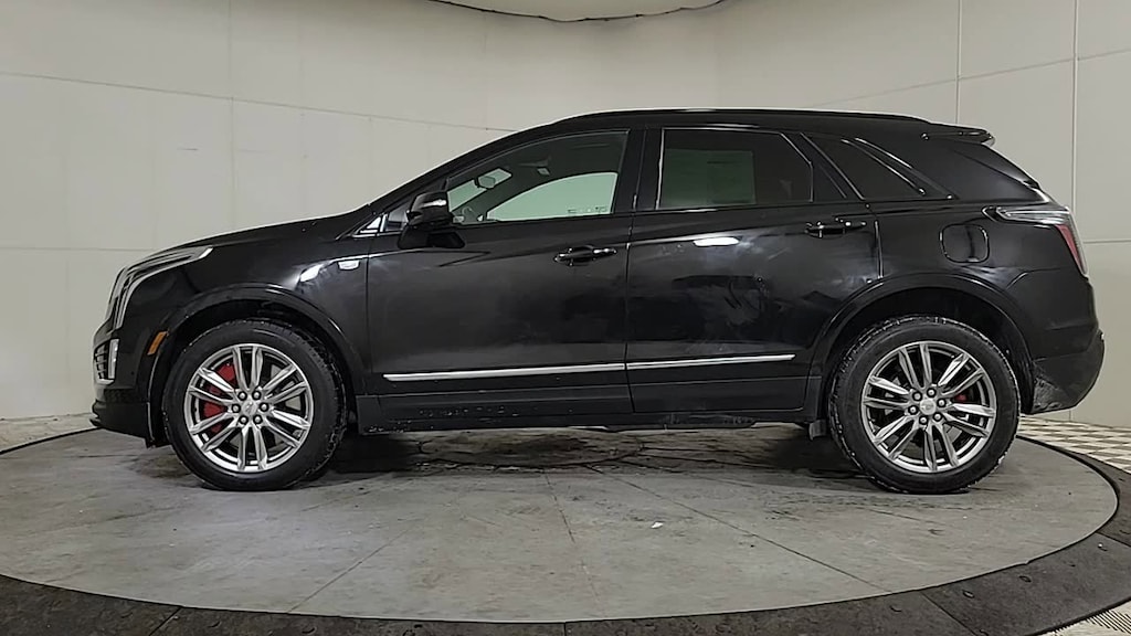Used 2024 CADILLAC XT5 Sport SUV