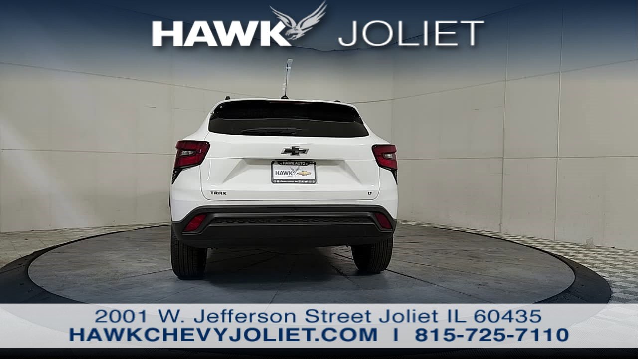2026 Chevrolet Trax LT - Photo 8