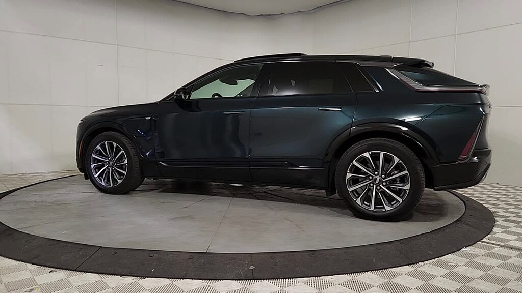 Used 2024 CADILLAC LYRIQ Sport 2 SUV