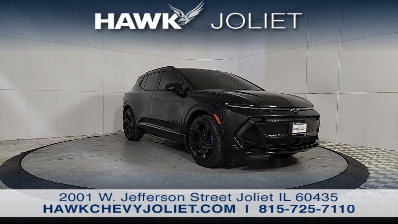 2024 Chevrolet Equinox EV Launch Edition FWD's photo